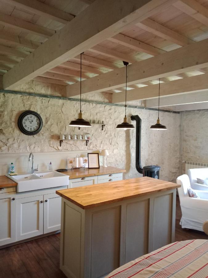 Apartmán Mas De Karlotte Pernes-les-Fontaines Exteriér fotografie